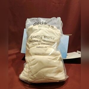 Bedsure Cooling Blankets for Hot Sleepers - Cold and Lightweight 108x90 White